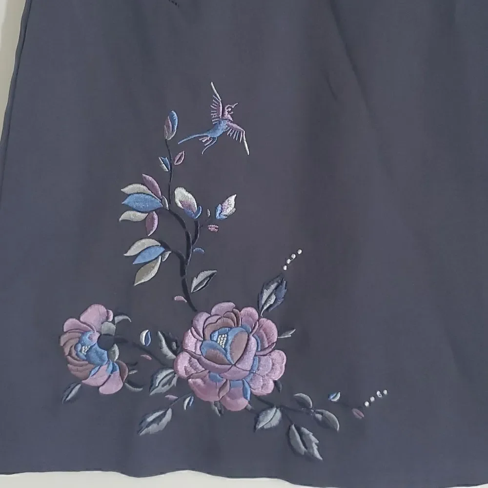 Express Women's Embroidered Stretch Mini Skirt Size 3/4